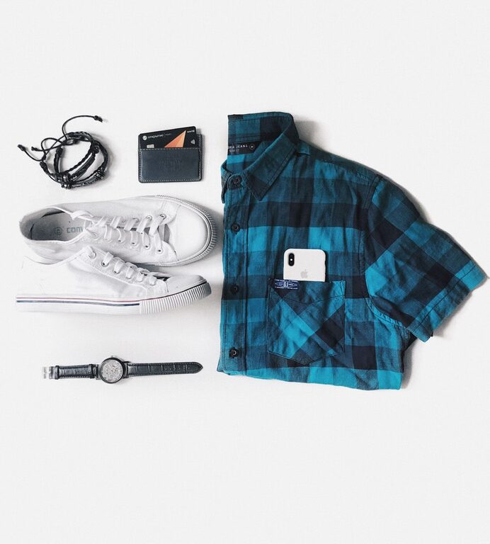 How to Build a Basic Capsule Wardrobe